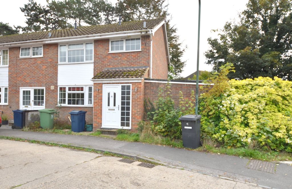 Property photo 1 of 15 Front