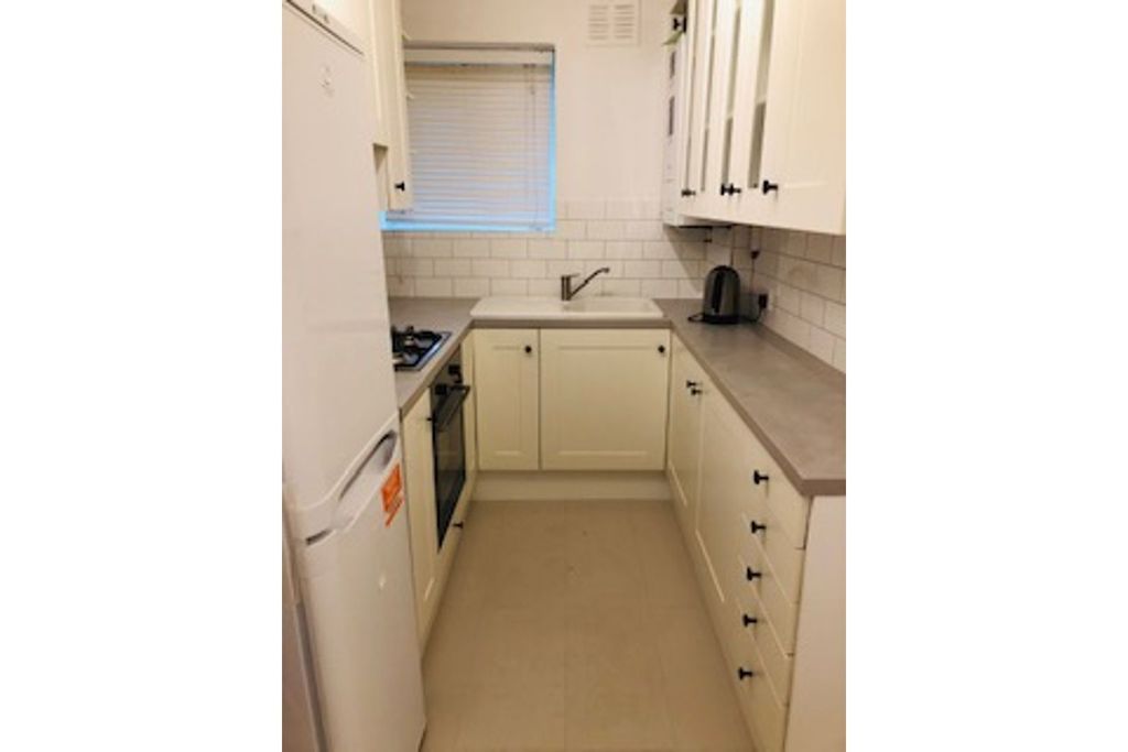 Property photo 3 of 15 Kitchen