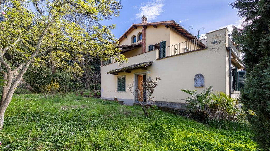 Property photo 1 of 18 Image