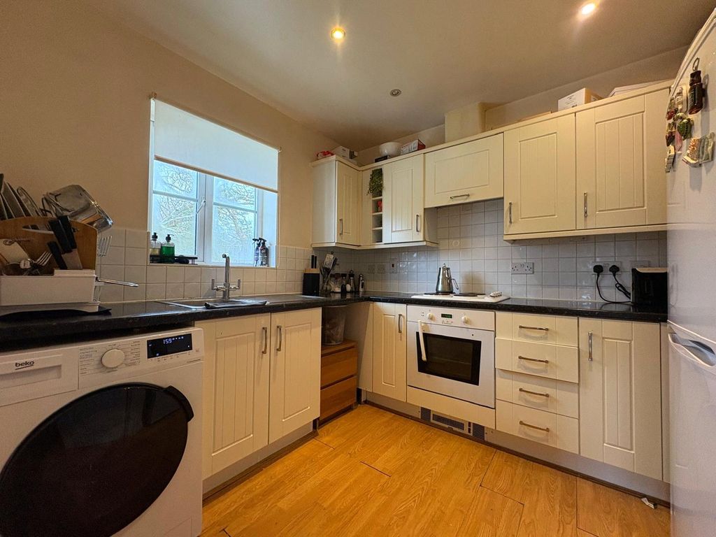 Property photo 3 of 8 Picture No. 07