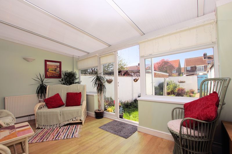 Property photo 2 of 17 Conservatory