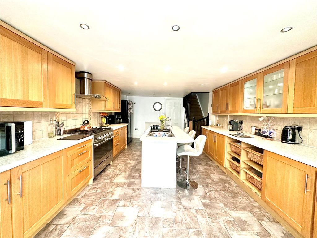 Property photo 3 of 15 Picture No. 09