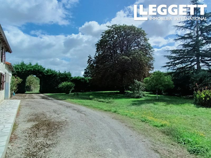 Property photo 3 of 10