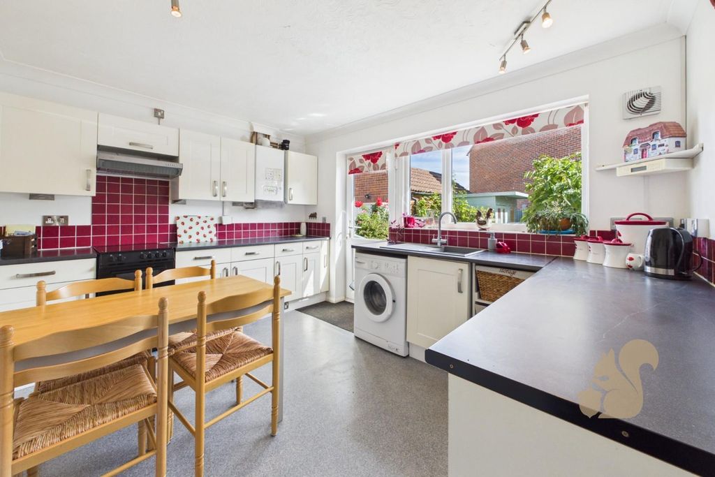 Property photo 2 of 15 Kitchen