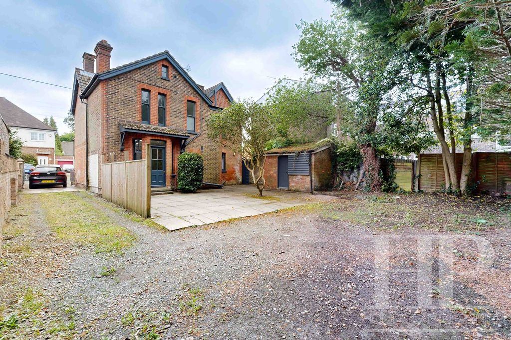 Property photo 3 of 30