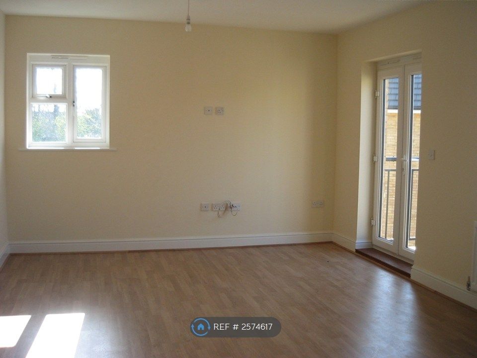 Property photo 3 of 10