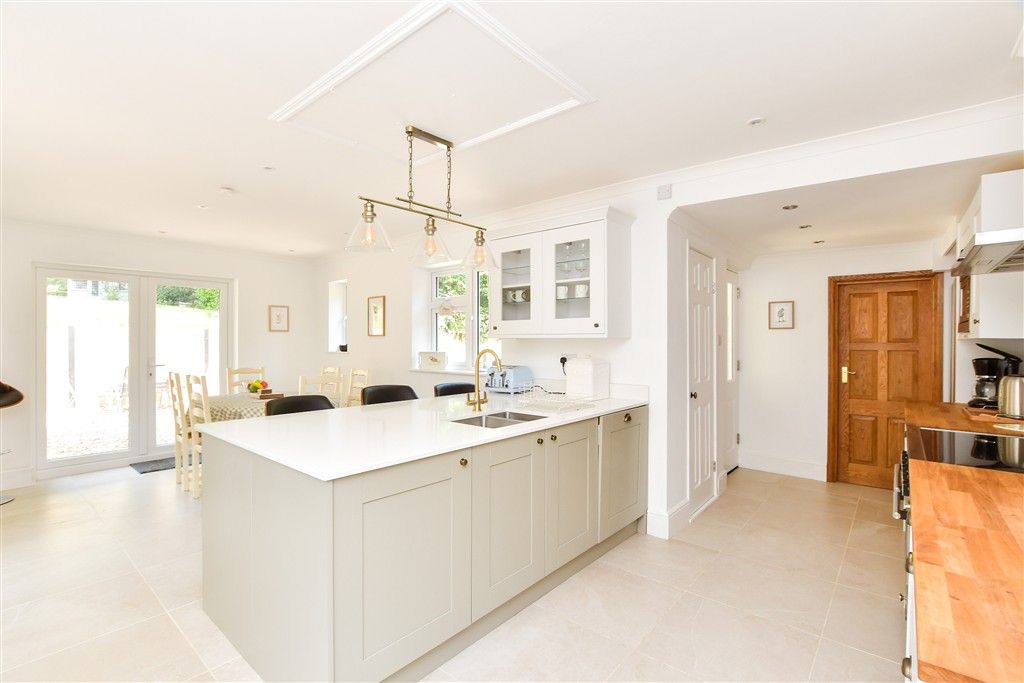 Property photo 3 of 18 Kitchen/Diner