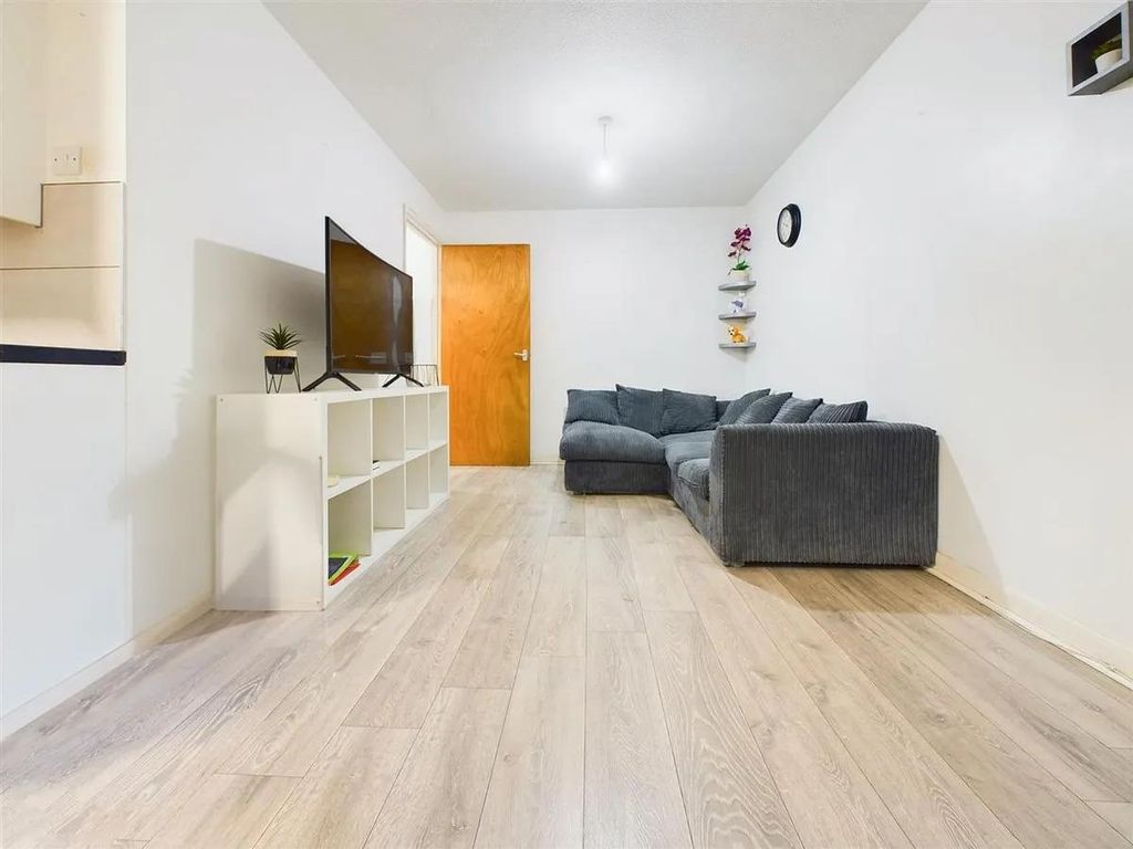 Property photo 3 of 17 Img_7745.Jpg