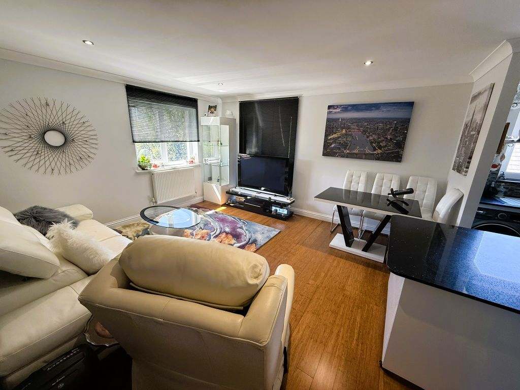 Property photo 3 of 11
