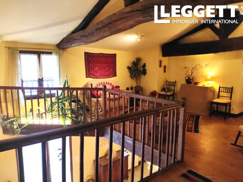 Property photo 3 of 10