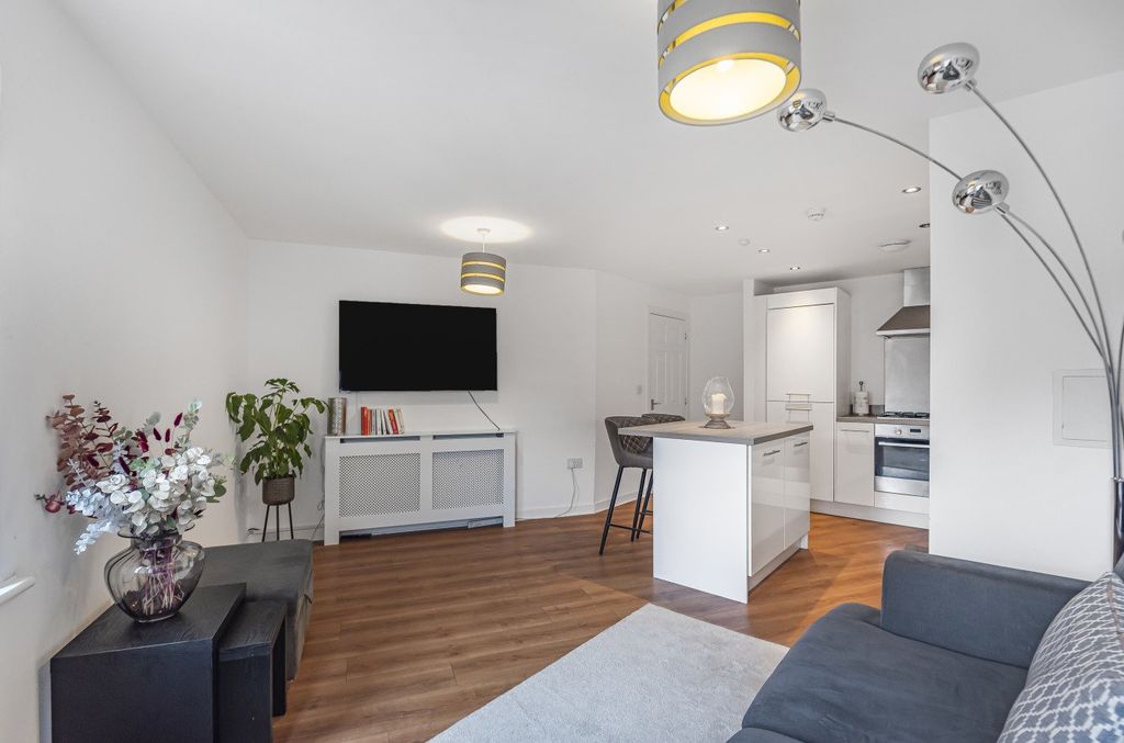 Property photo 3 of 14 Reception Room