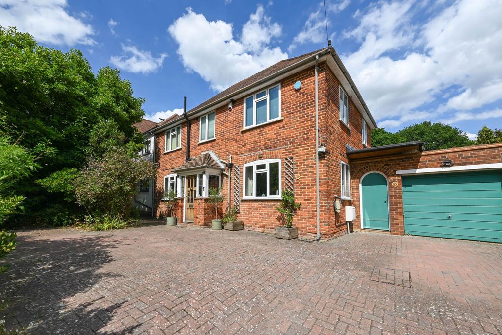 Property photo 1 of 25