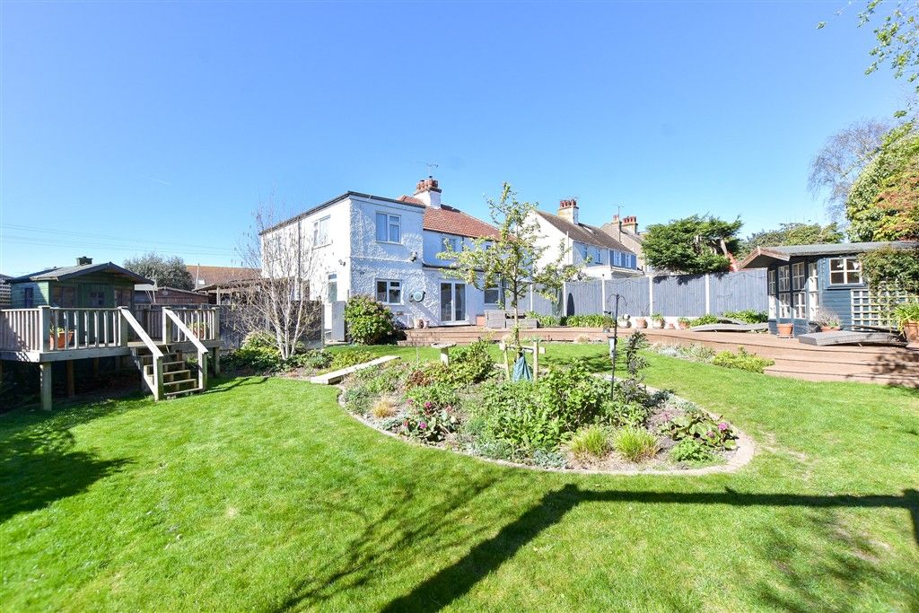 Property photo 2 of 18 Rear Garden