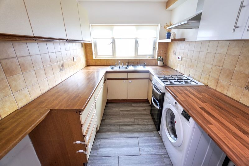 Property photo 3 of 11 Photo 9