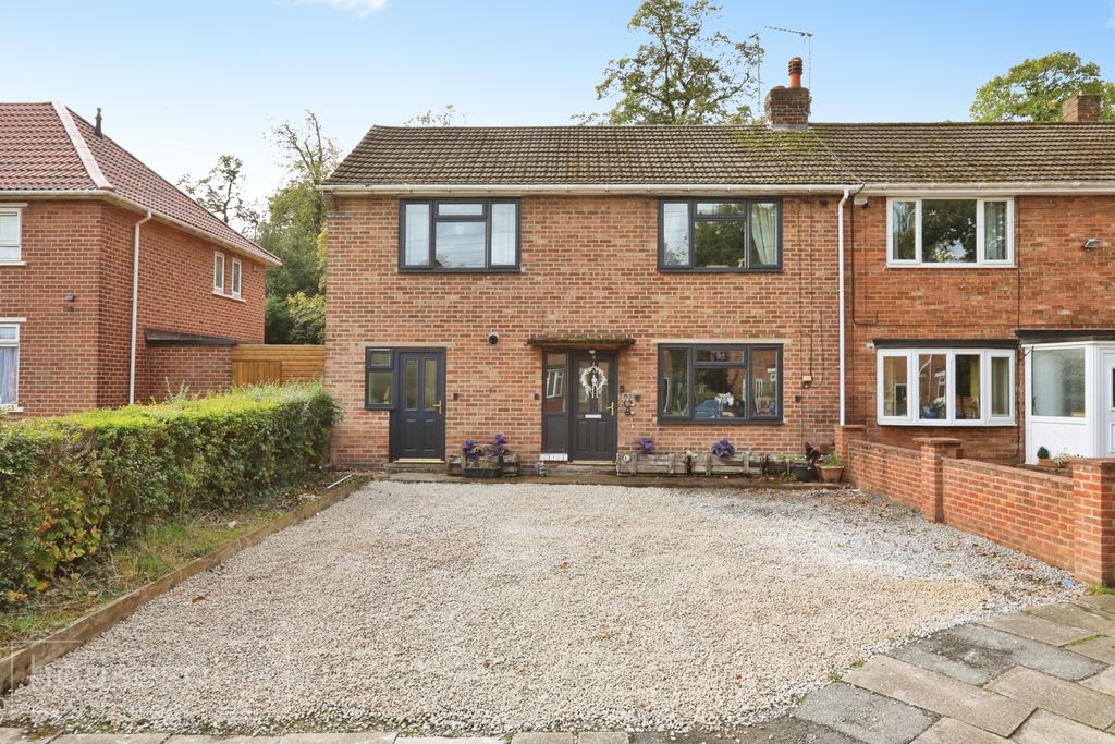 Property photo 1 of 21