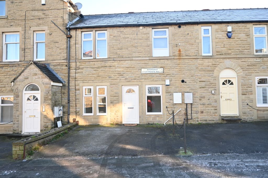 Property photo 1 of 7
