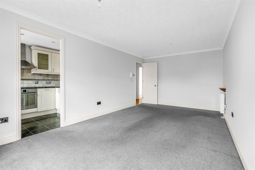 Property photo 2 of 17 Internal-2.Jpg