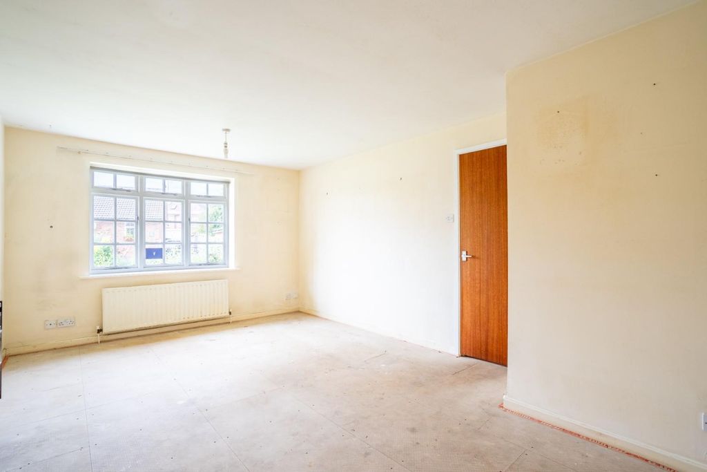 Property photo 3 of 13 12 Rg-2.Jpg
