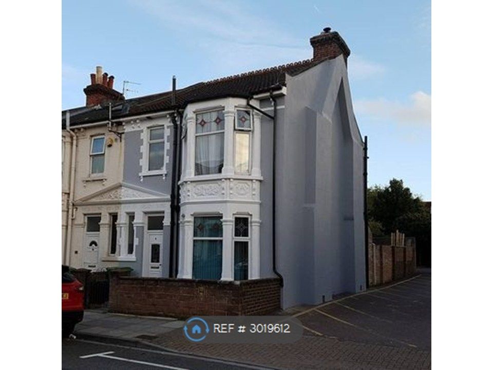 Property photo 1 of 3
