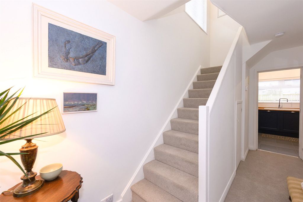 Property photo 3 of 10 Hallway