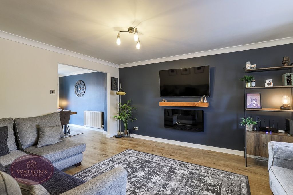 Property photo 2 of 24