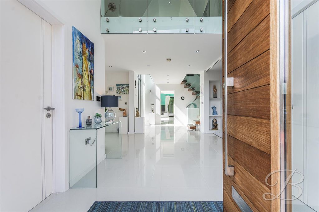 Property photo 2 of 55 Entrance Hallway