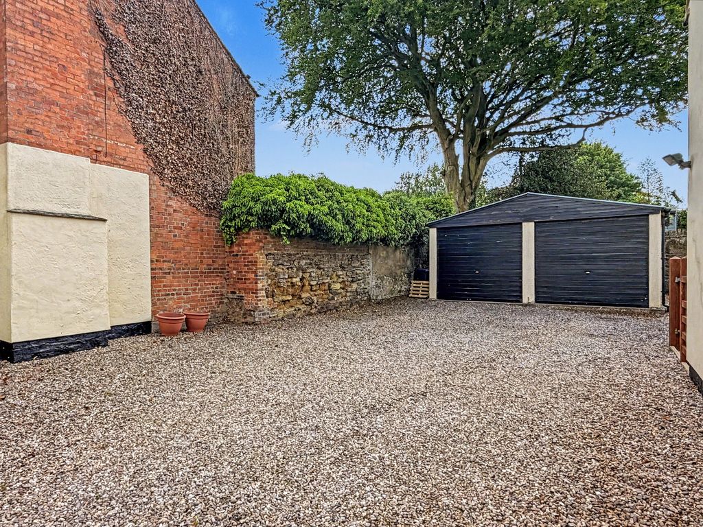 Property photo 3 of 69 47129714