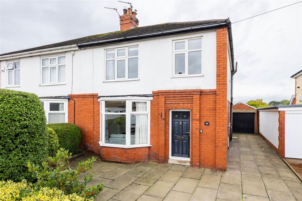 Property photo 1 of 21 Front External