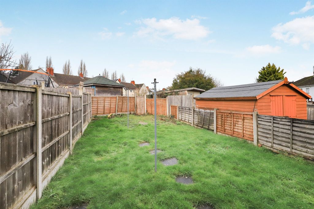 Property photo 2 of 12