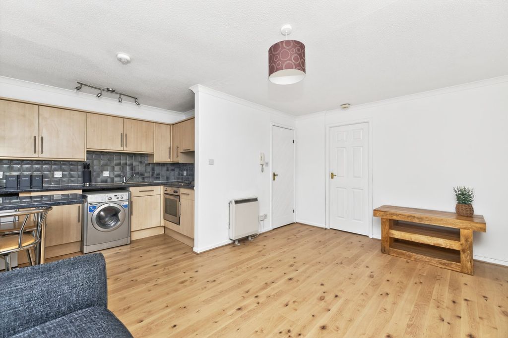 Property photo 3 of 14 Photo 3