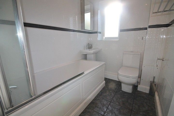 Property photo 3 of 6 Bathroom