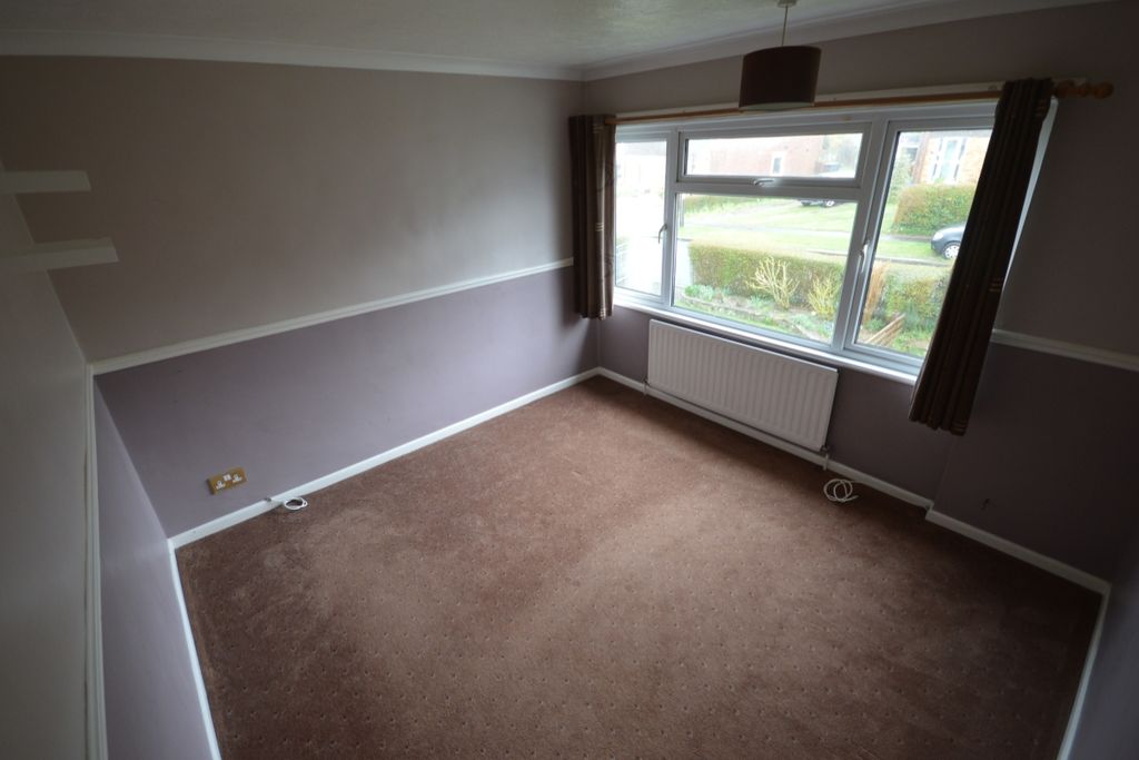 Property photo 2 of 10 Bedroom