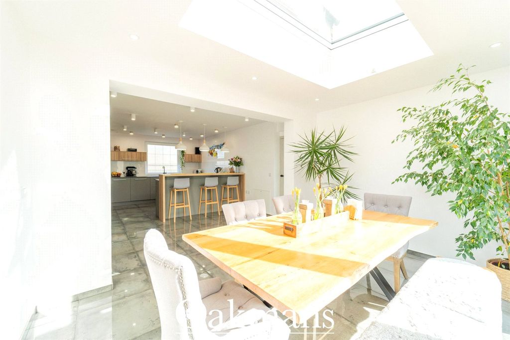 Property photo 2 of 52 Picture No. 26