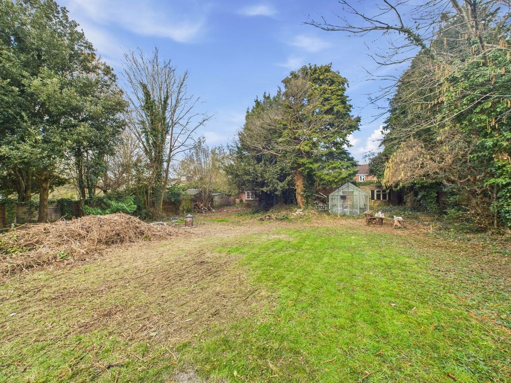 Property photo 3 of 19 Picture No. 33