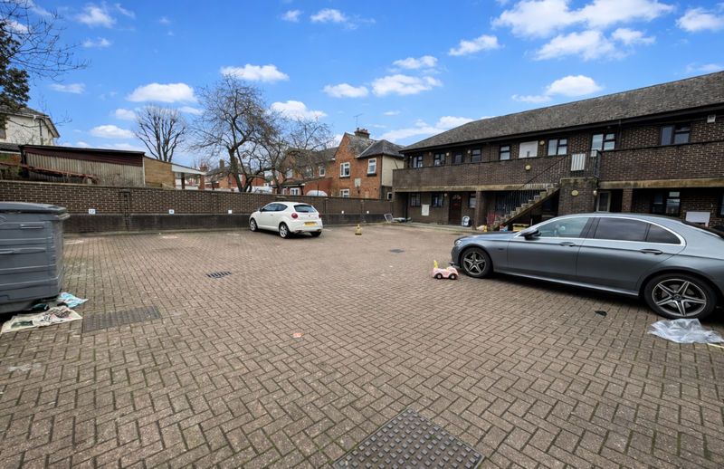 Property photo 2 of 9 Photo 9