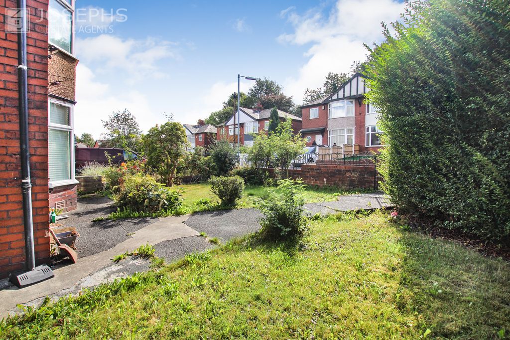Property photo 2 of 13