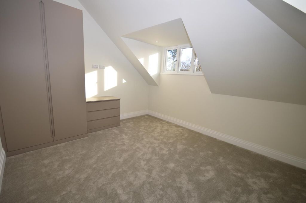 Additional image 8 of 2 bed flat to rentMillway, Mil Hill NW7