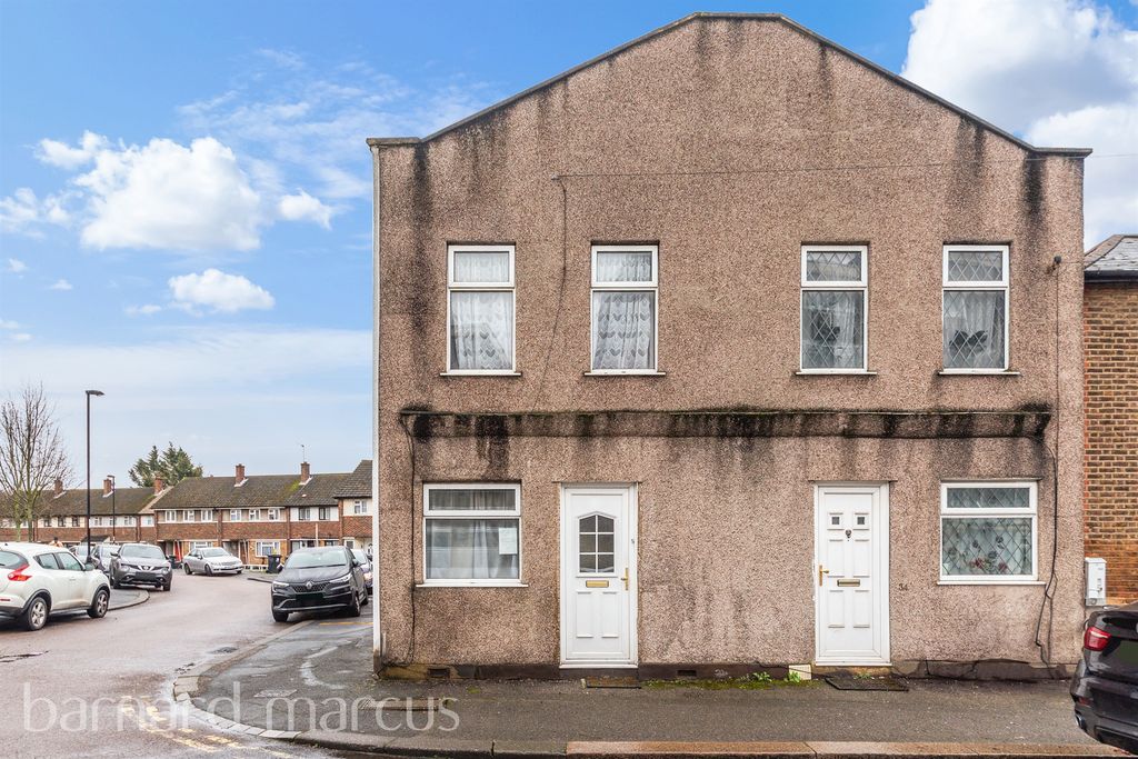Property photo 1 of 9