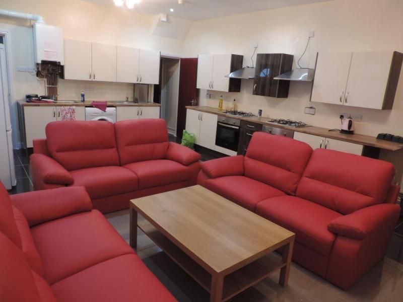 Property photo 1 of 11 9 Bedroom Terraced For Rent