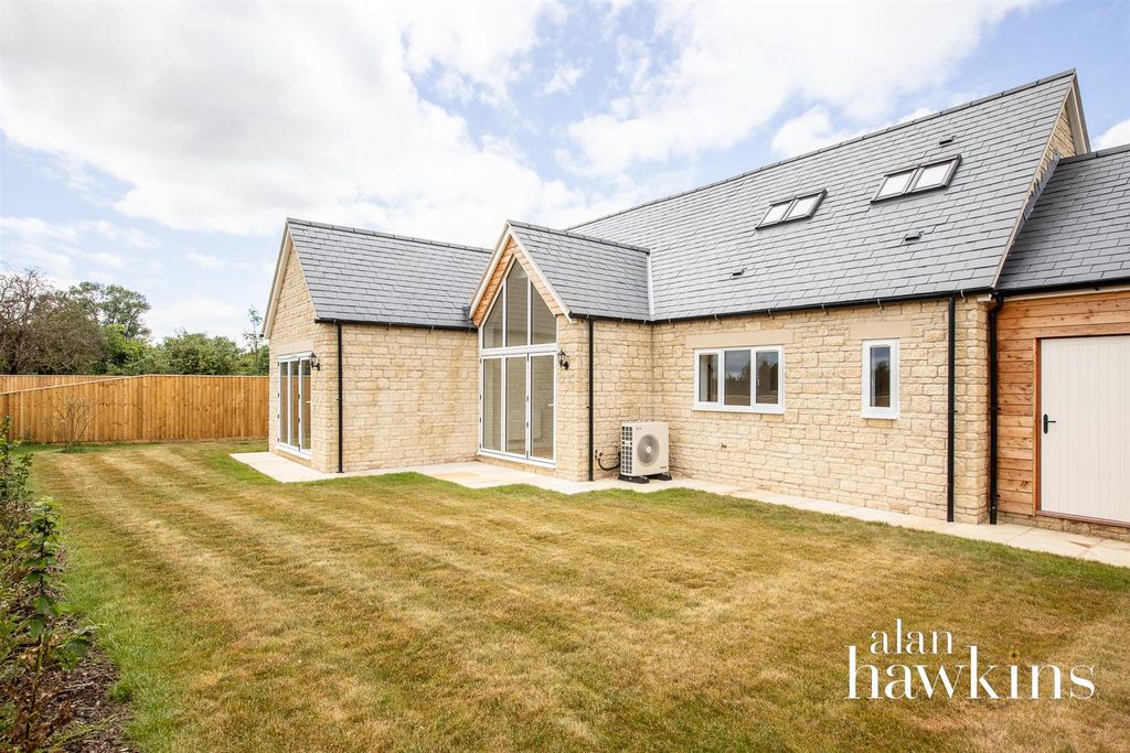 Property photo 1 of 25 3486-32.Jpg