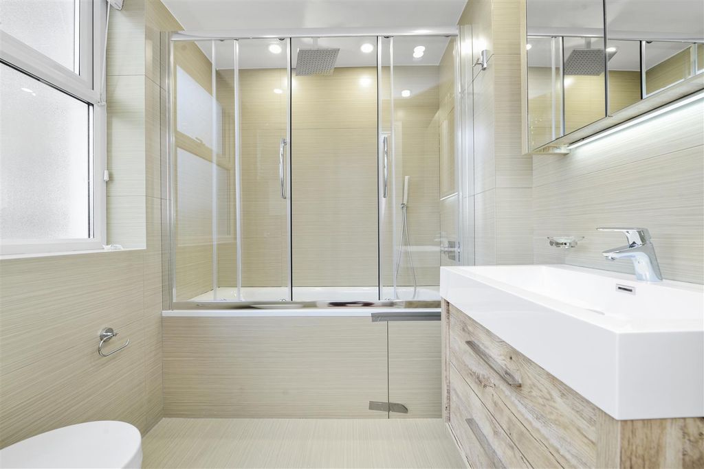 Property photo 2 of 13 69Bc Bath.Jpg