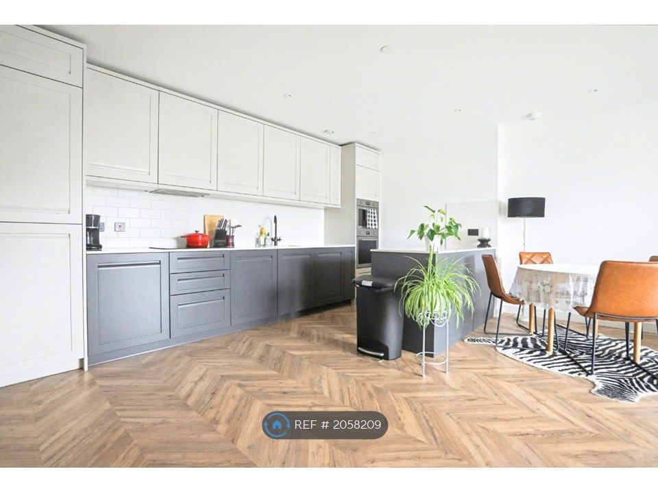 Property photo 2 of 26