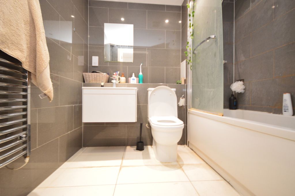 Property photo 2 of 11 Gallery