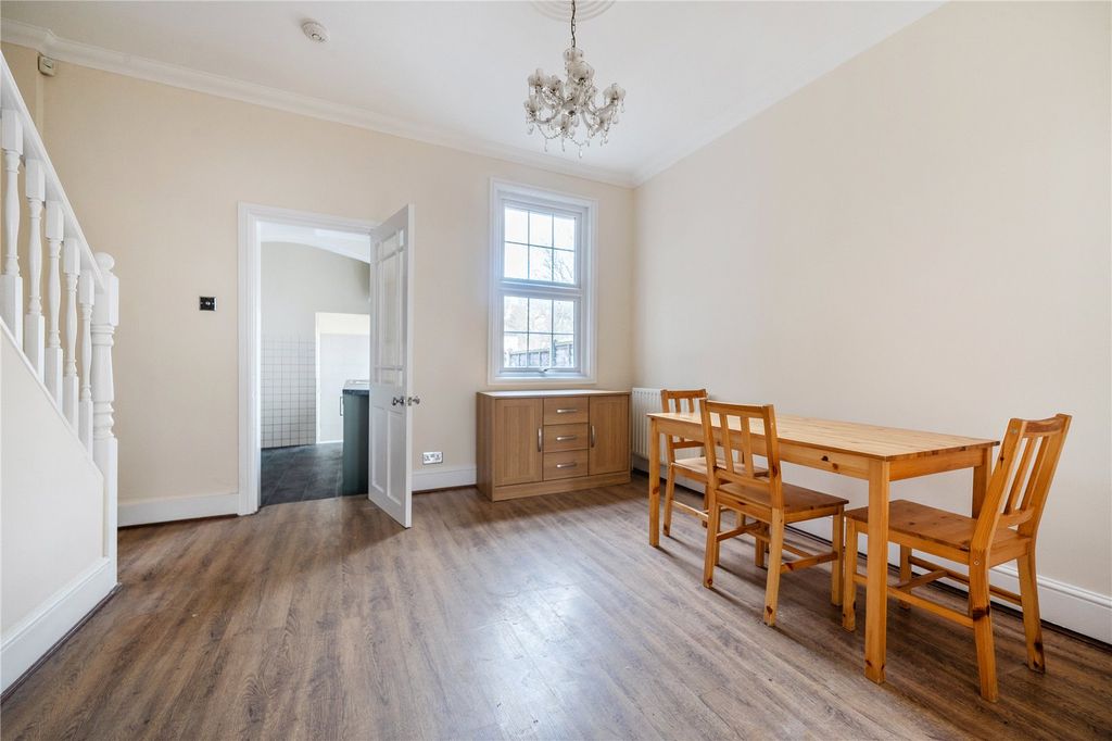 Property photo 3 of 21 Picture No. 07