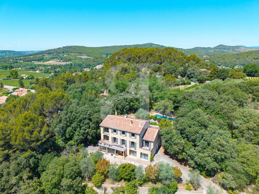 Property photo 2 of 22