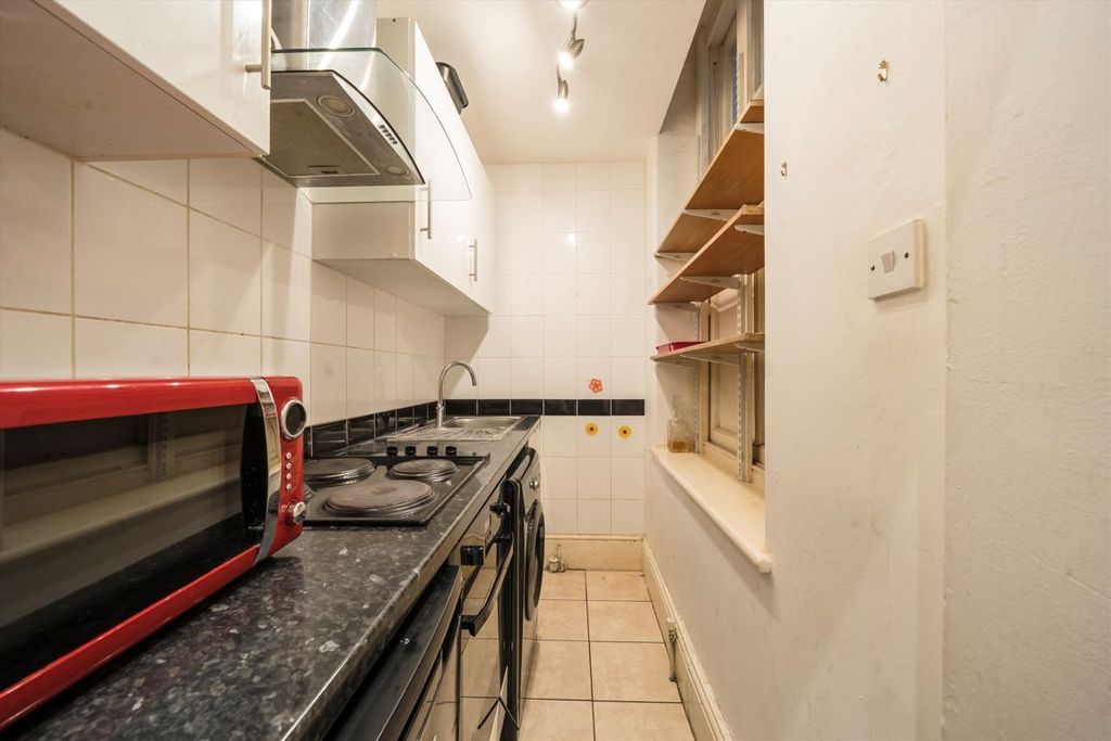 Property photo 3 of 4