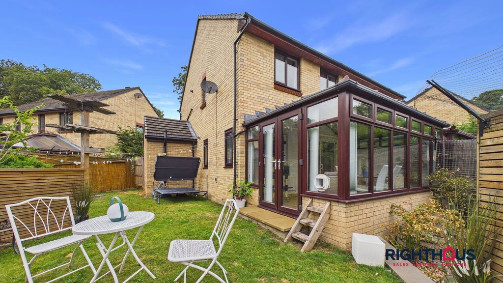 Property photo 2 of 19
