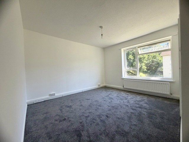 Property photo 3 of 8 Picture No. 04