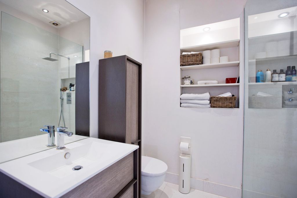 Property photo 3 of 7 Photo 10