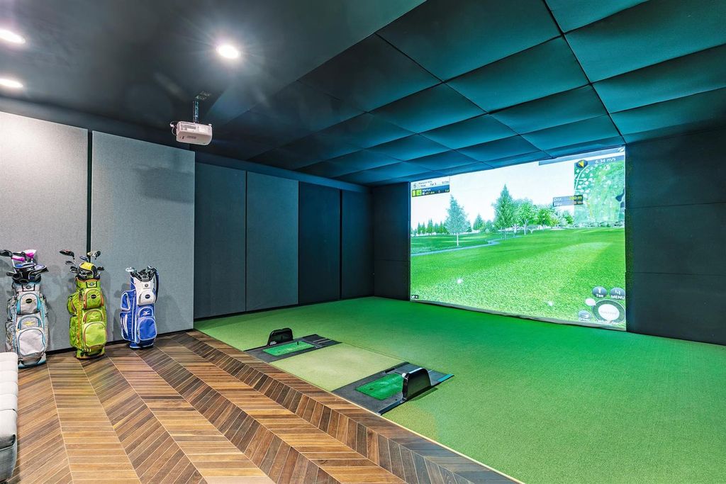 Property photo 2 of 10 Virtual Golf.Jpg
